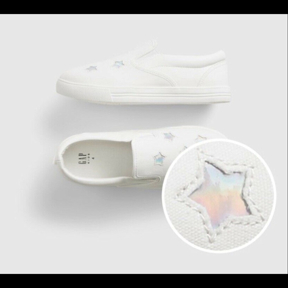 Gap Kids White Star Slip on Sneaker Size 2 NWOT